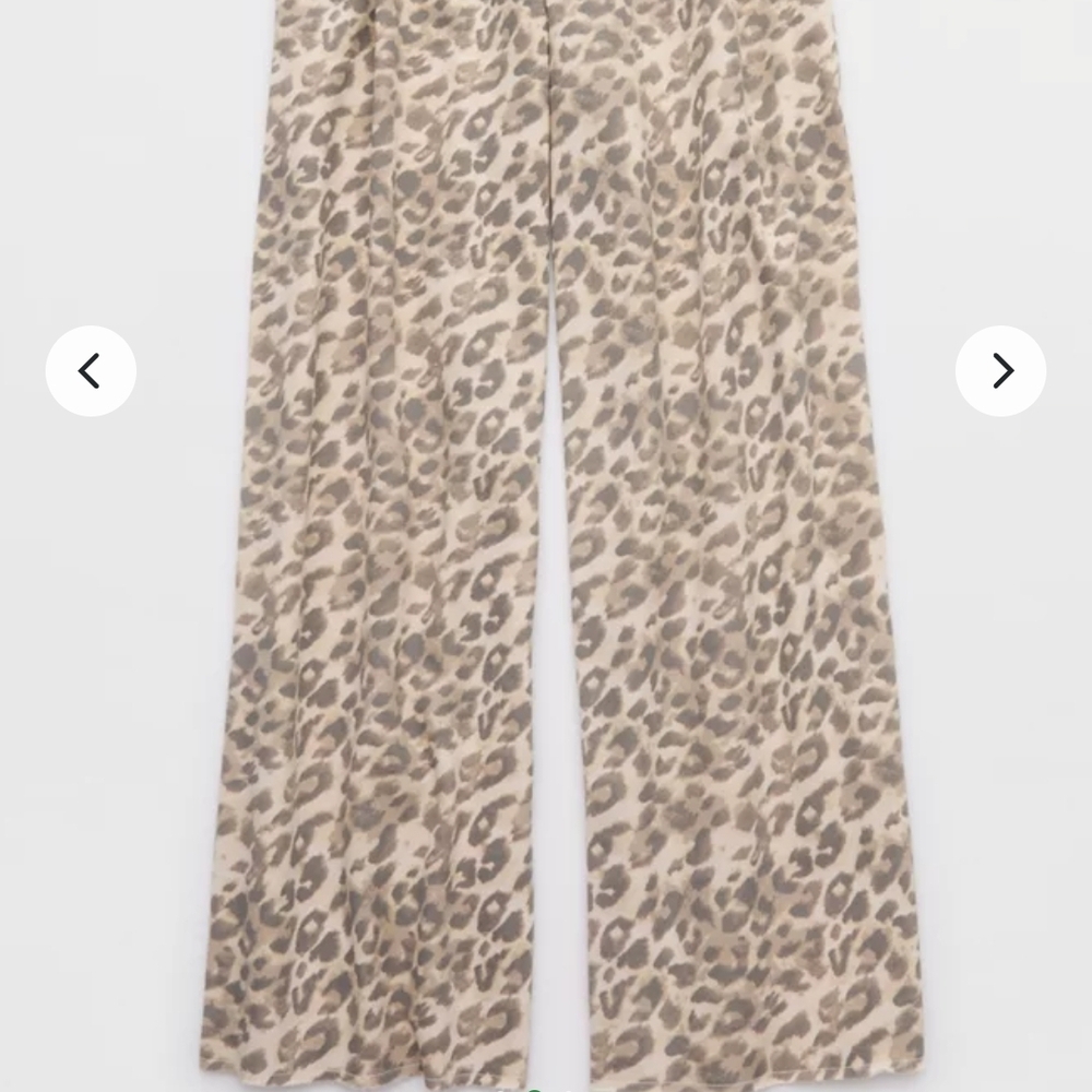 Aerie Gray and Cream Patterned Pants